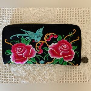NWOT Zippered Floral embroidered Beyond Fashions women’s wallet